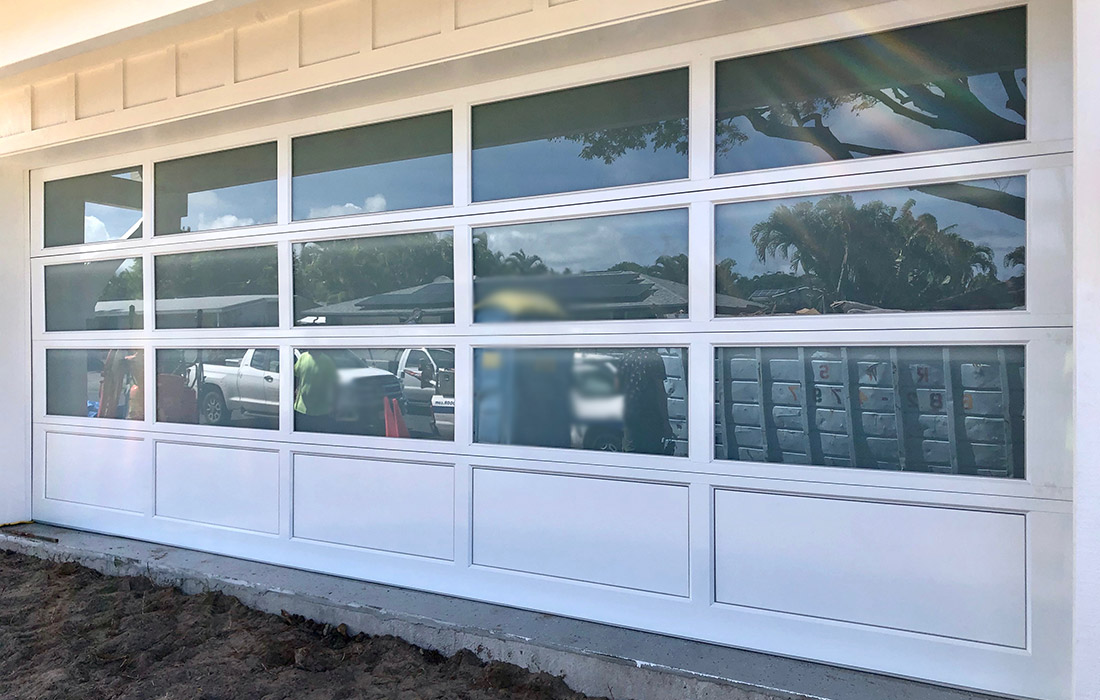 Raynor Hawaii Aluminum Garage doors