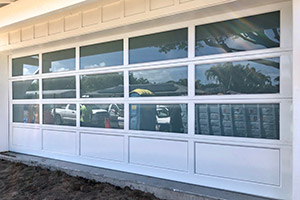 Raynor Hawaii Aluminum Garage doors