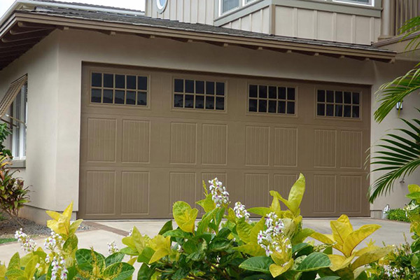 image of steel residential garage door Raynor