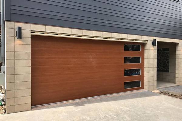 image of steel residential garage door Raynor